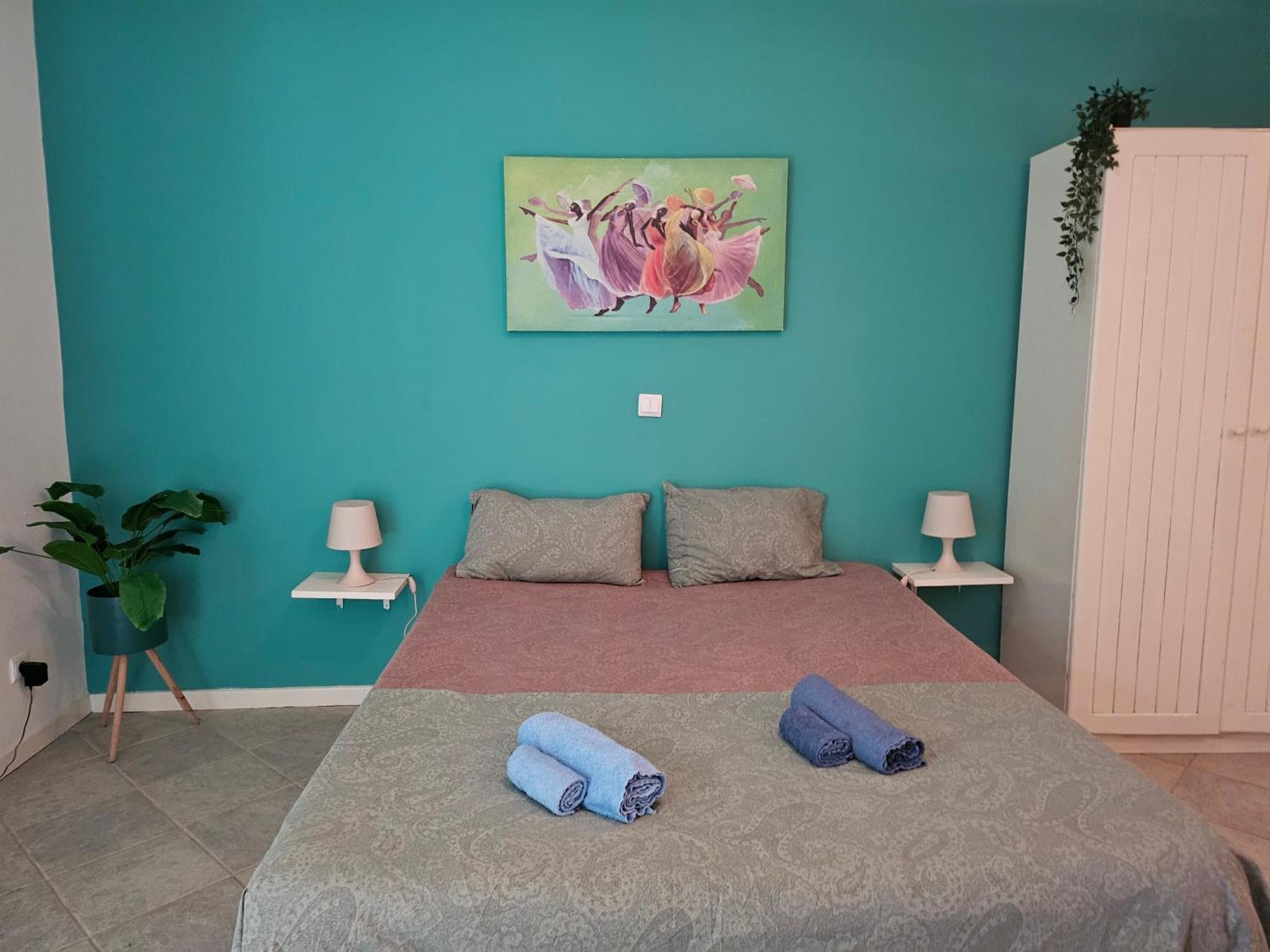 Cozy Studio Close To The Beach! Санта-Мария Номер фото